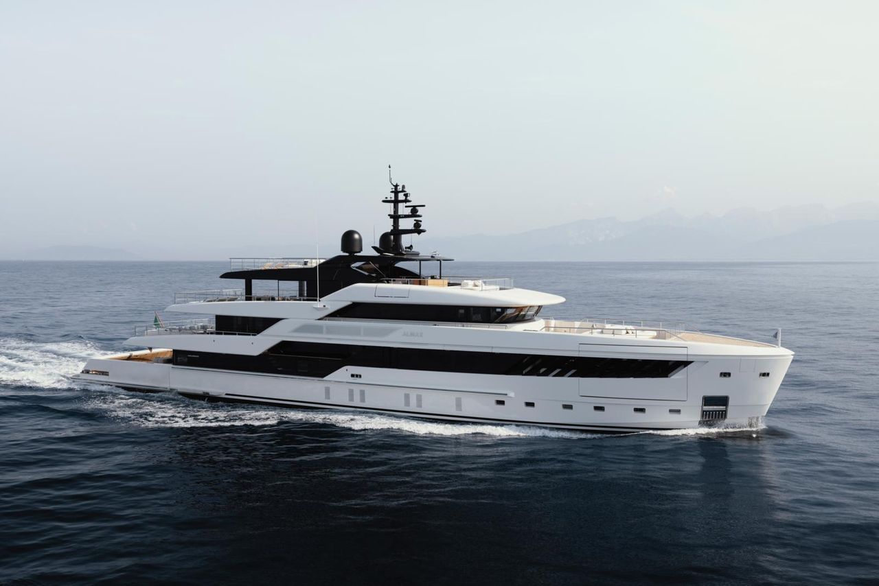 Sanlorenzo 50 Steel