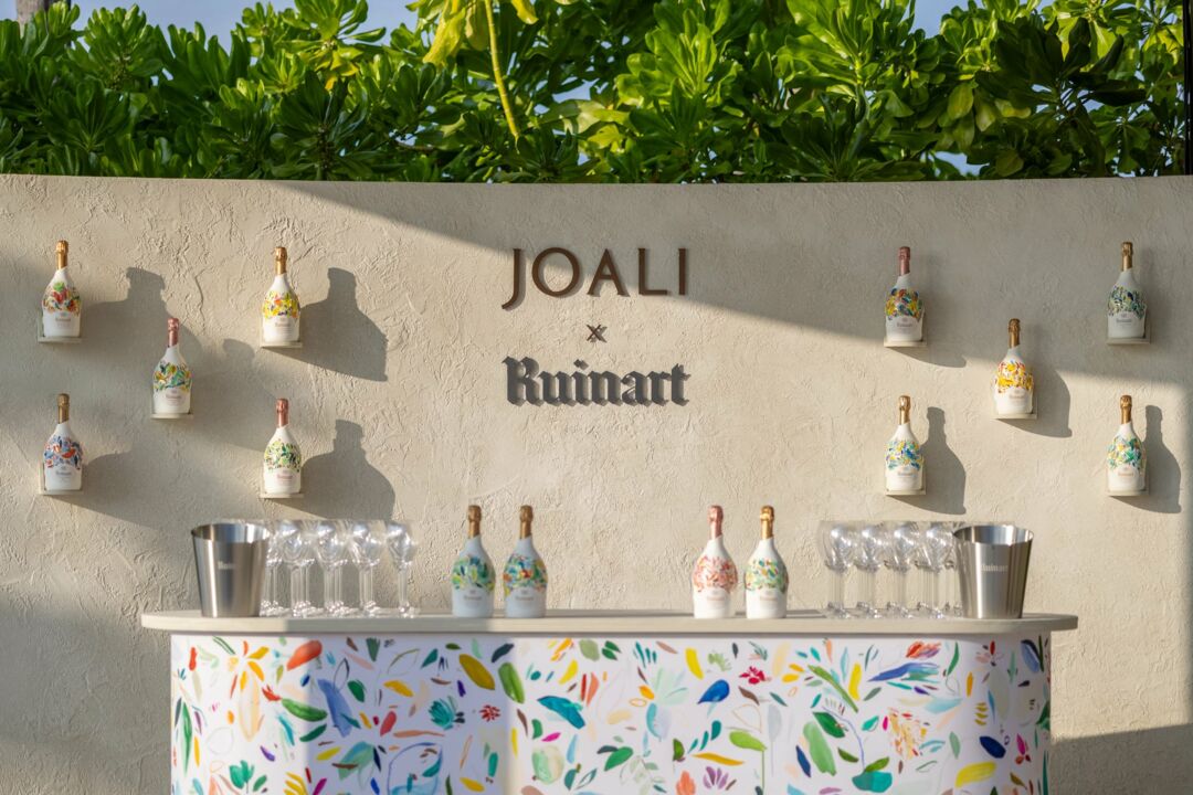 Joali Ruinart Pop-Up Bar